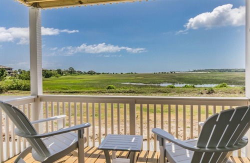 Oceanmarsh Subdivision Villa | New Listing - Blue Oyster Villa - Views of the Marsh and Creek