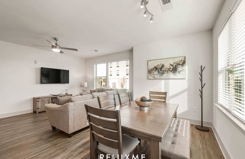 Dixie - Berryhill Apartment | NEW! Luxurious 2BR Apt with Pool, Balcony, Parking