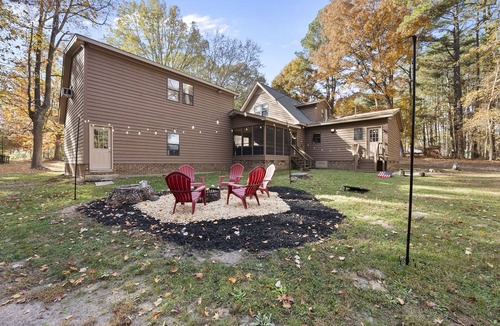 Apex House | NEW - Modern Cabin Oasis - 2 Acre Retreat!