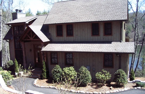 Cullowhee House | New Mountain Lodge with Stream and Lake Glenville View