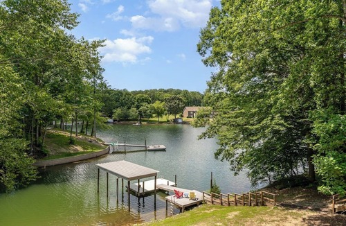 Lake Norman of Catawba House | New rental on Lake Norman