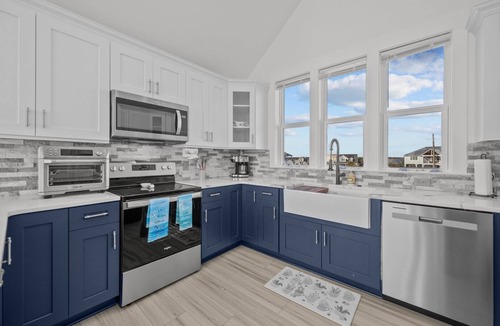 McCutcheon Field House | New River Inlet Rd. 586
