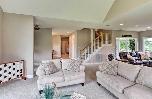 Columbia House | NEW! Spacious Family Getaway w/ Deck & Game Room!