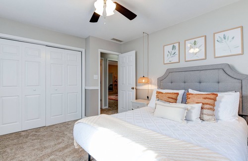 Candler House | NEW! The Meadow Lounge & Spa | 10 Mins to Downtown