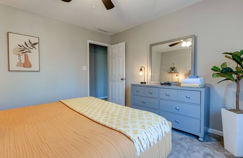 Candler House | NEW! The Meadow Lounge & Spa | 10 Mins to Downtown