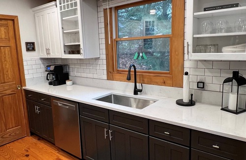 Sugar Mountain Cabin | New to VRBO Cozy Sugar Hill Cabin 2 min to the slopes