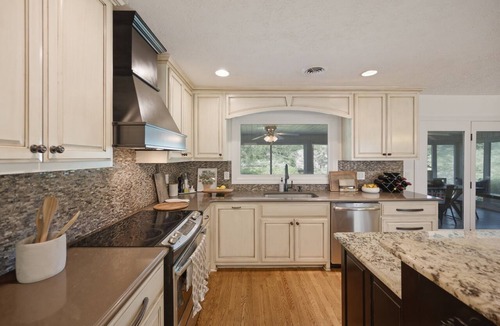 Nashville House | NEW! Unwind by the Fireplace in North Nashville