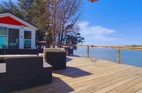 Steele Creek Cabin | New Waterfront Cabin on the Large Sundeck #20
