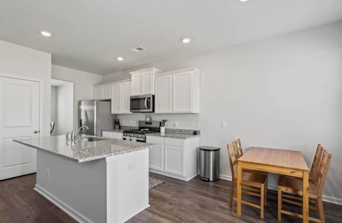 Graniteville House | Newly Built Home Ideal for Mid-Term Stays Between Cities