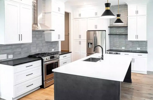 Charlotte House | Newly Built Modern Home In CLT! Great Location!
