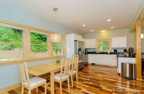 Asheville House | Newly Built Mountain Cabin With Views, Privacy And 10 Min. From Downtown!