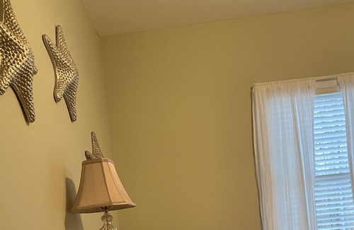 Troutman House | NEWLY DECORATED/FULLY APPOINTED 3 BR/2 BATH HOME 5 MIN TO LAKE NORMAN STATE PARK