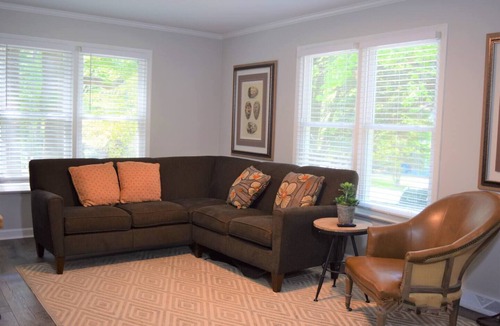 North Raleigh House | Newly Remodeled 2 BR Townhomen