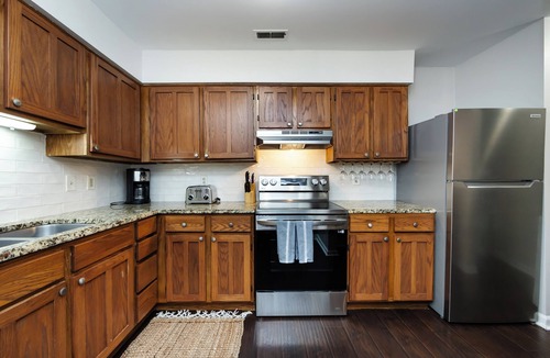 Cotswold Condo | Newly Remodeled Condo Near Uptown