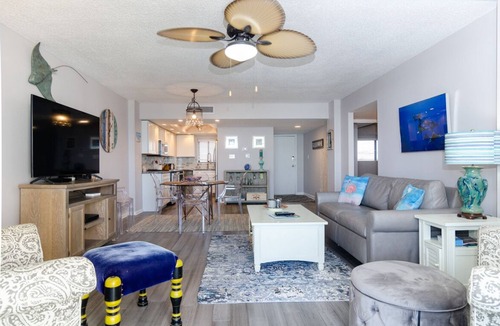 Wrightsville Beach Condo | Newly remodeled oceanfront condo in Station One!