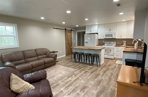 Murphy House | NEWLY Remodeled Private 2-bedroom mountain house in beautiful Murphy