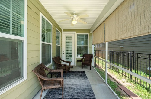 Charlotte House | Newly Renovated~ 2 Miles from Uptown Charlotte- Great for Large Groups