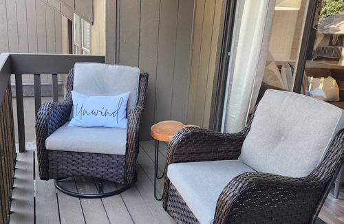 Pinehurst Condo | Newly renovated, Enjoy the beautiful Fall Weather in the South!