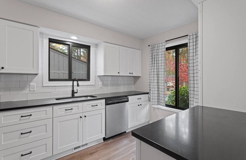 North Raleigh House | Newly Renovated near North Hills!