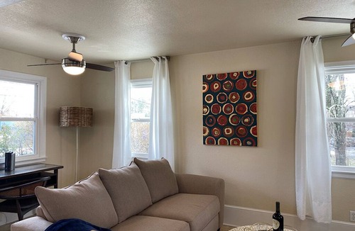 Hendersonville Cottage | Newly Renovated 1 BR/1 BA Cottage near Downtown Hendersonville-600 sq. ft.