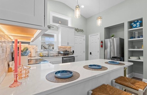 Ocean Isle Beach House | Newly Renovated 4-bedroom house with AC, WiFi in delightful Ocean Isle Beach