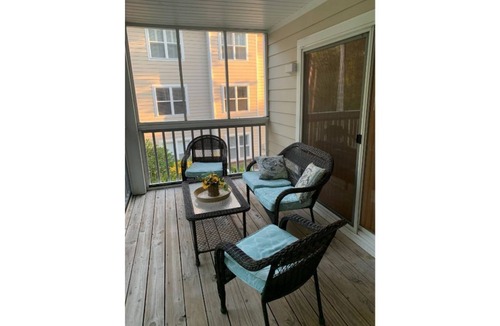 St. James Villa | Newly renovated Villas minutes from the beach and historic Southport