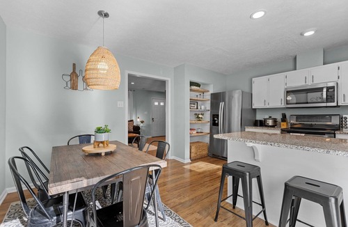 Southwest Raleigh House | Newly updated home 2.6 miles to downtown raleigh