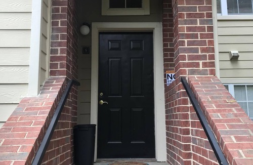 Greensboro Condo | Nice spacious spot in a nice quite area over looking a lake