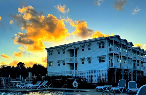 Southport Condo | No Cleaning Fee! Brand New Double Queen Studio Condo w/Waterfront Pool + Beach