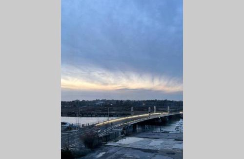Poole Apartment | No Five Harbour Side