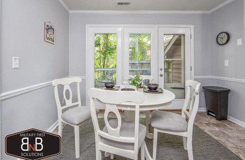 Fayetteville Apartment | No Place Like Homeplace!