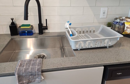 NoDa Apartment | NoDa Davidson street & 36th street walk to street venues & 5 mins to uptown!