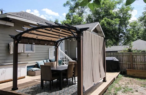NoDa House | NoDa Updated Mill Home! Amazing Location- Walkable-Bars, Restaurants and Rail!n