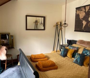 Llanybri Apartment | Nordic Nest