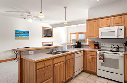Manteo Condo | North Bay Retreat: Waterfront, Shared Pool, Fitness Center, Short Stays Anytime