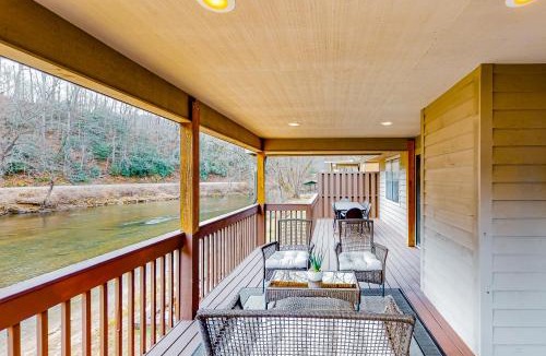 Sylva House | North River Views