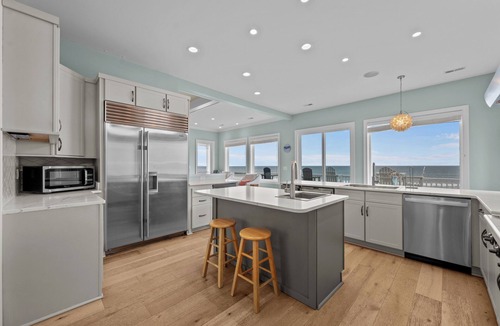 Surf City House | North Shore Paradise #199 - 7 BR, 7.5 BA Oceanfront Home w/Pool & Hot Tub