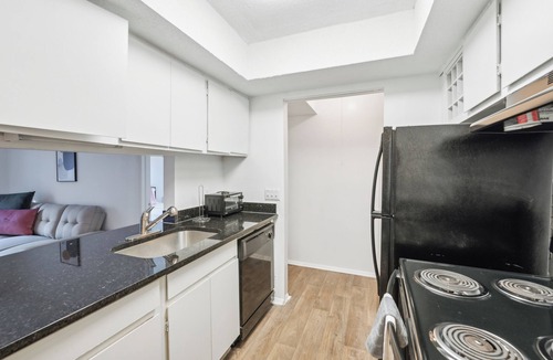 Winston - Salem Apartment | Northcliffe 1107 I Fully Furnished 2 Bedroom 2 Ba
