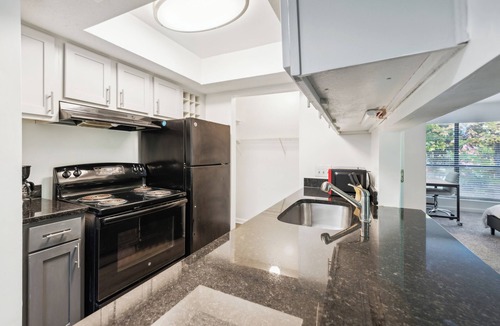 Winston - Salem Apartment | Northcliffe 405 I Fully Furnished 2 Bedroom 2 Ba