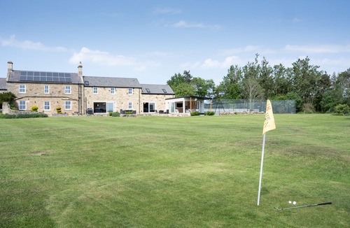 Crawcrook House | Northern Hideaways, The Farmhouse