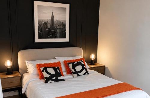 Wilford House | Nottingham Cabin Sleeps 4 - Free Parking & WiFi