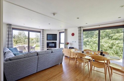 Frome Cabin | Nunney Lodge - A peaceful, rural retreat on the outskirts of Frome, near Longleat Safari Park and Ba