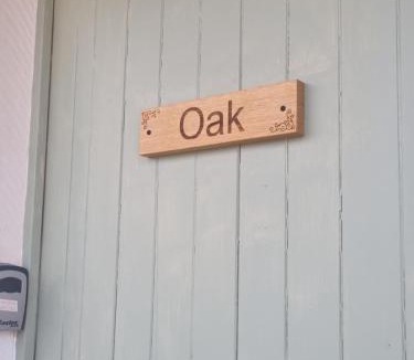 Pegsdon Ski Chalet | Oak, Country chalet located in Pegsdon