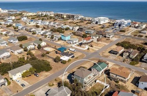 Kill Devil Hills House | OBX Landing - Ocean Views, Walk to the Beach, KDH MP 7.5
