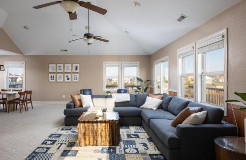 Kill Devil Hills House | OBX Landing - Ocean Views, Walk to the Beach, KDH MP 7.5