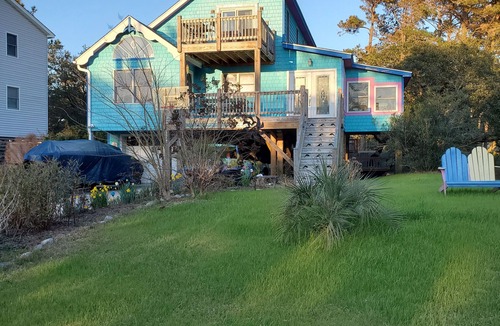 Colington House | OBX~Sunset View~Gazebo~Bike Path~Walk to Beach~Free Bikes & Kayaks~Super Clean!