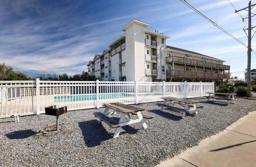 Surf City Apartment | Ocean and Sound Views at Shoreline Escape!