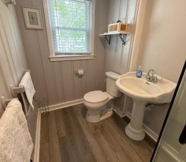 Windy Hill Apartment | Ocean Breeze ground floor, walk to beach ,pets ok