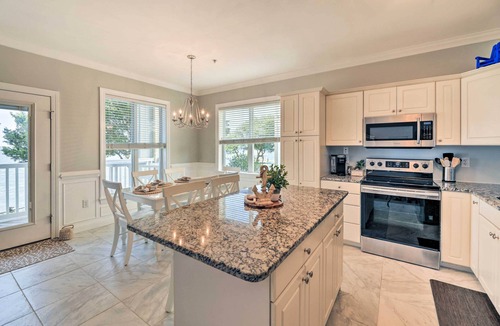 Indian Beach Condo | Ocean Club Condo w/Community Pool & Hot Tub