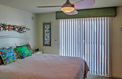 Kure Beach Apartment | Ocean Dunes Kure Beach Condo with Balcony and Pool